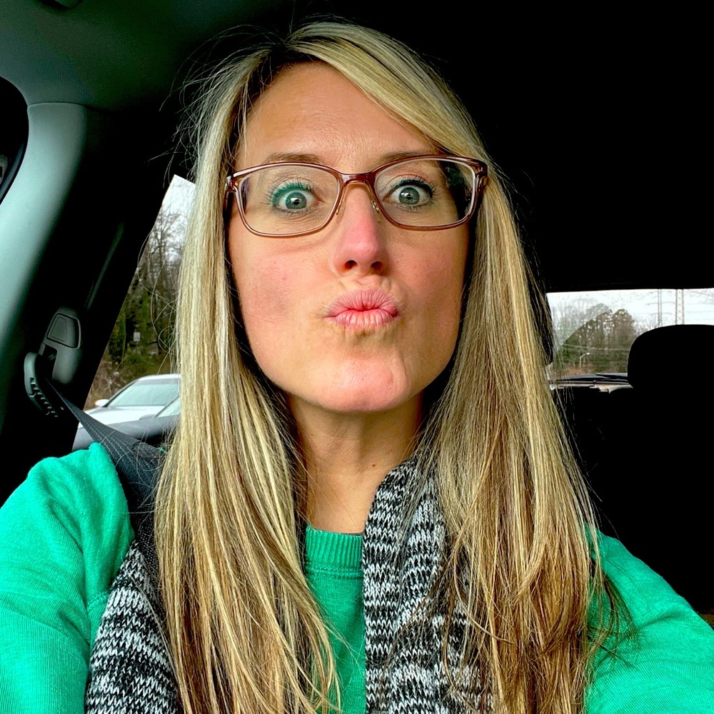 Meet your Posher, April ⭐️